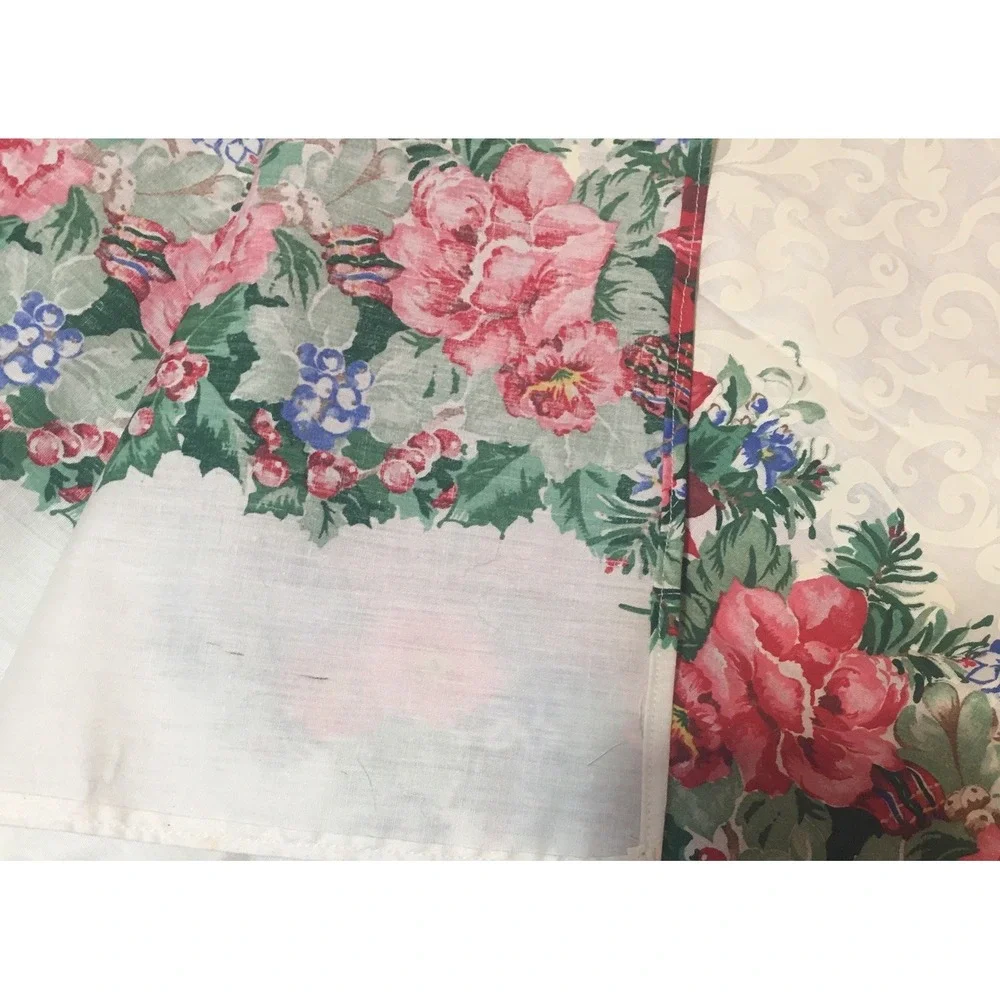 Vintage Christmas Poinsettia Border Rectangle Tablecloth 1995 80